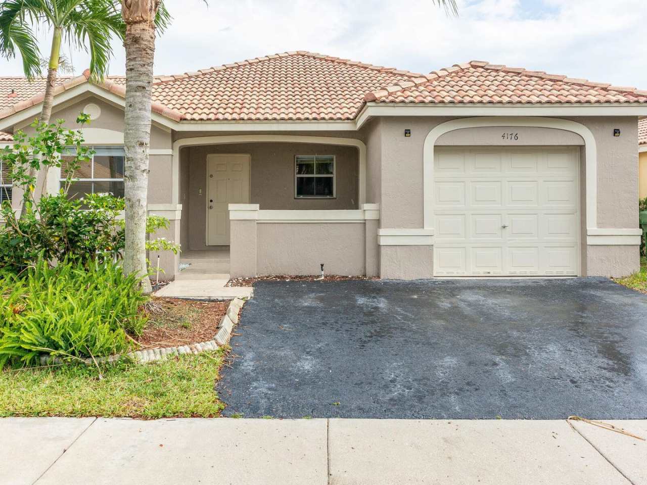 4176 PINE RIDGE LN WESTON, FL 33331-5030