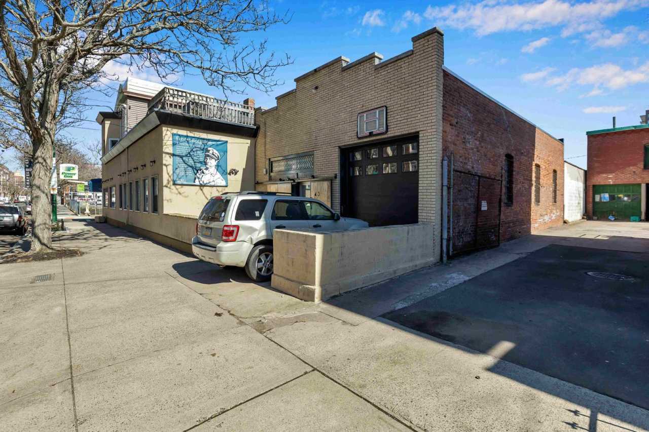 43 Howe Street 4 Bed 2 Bath House