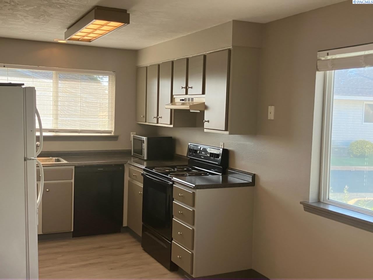 4203 W Kennewick Ave., #14