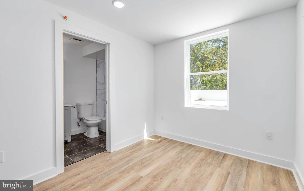 2331 N 16TH Street unit: 3