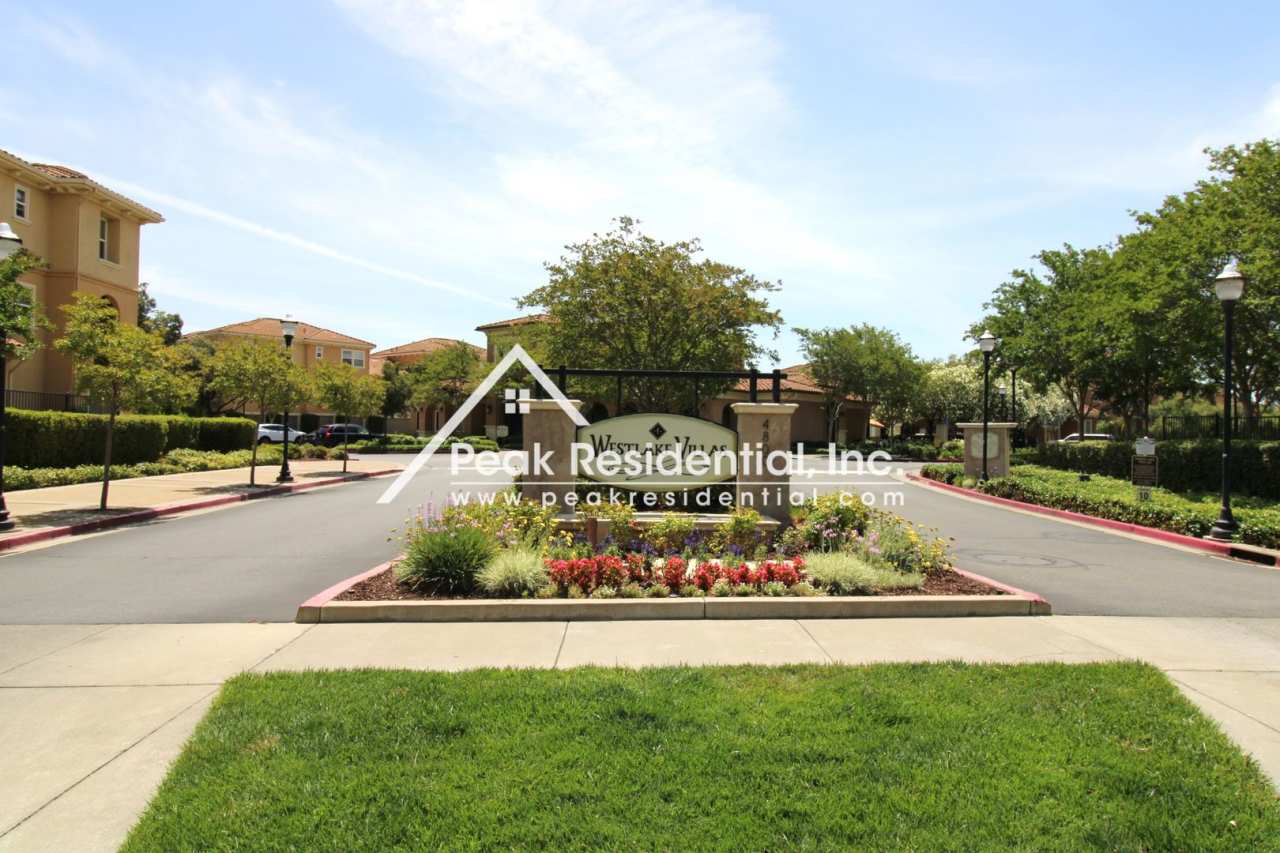 Beautiful Newer 1bd/1ba North Natomas Condo with Garage!