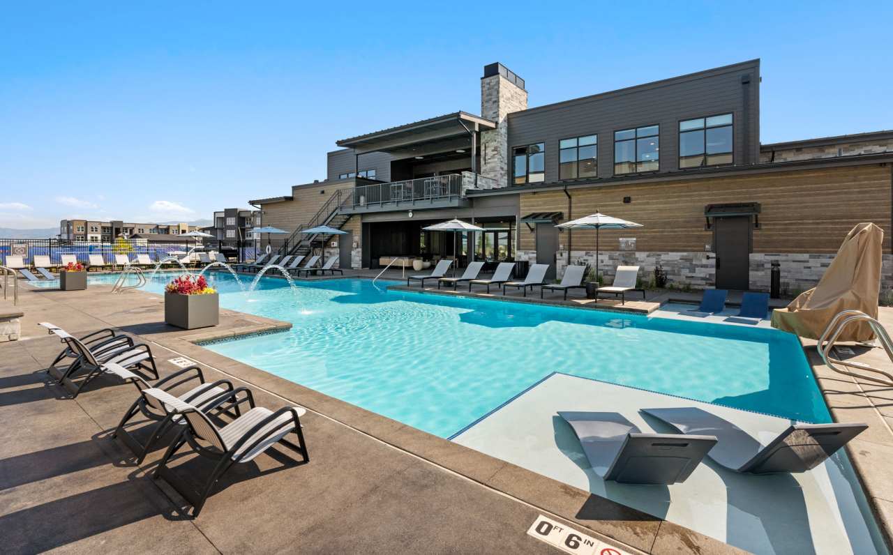 Northwest Crossing Apartments