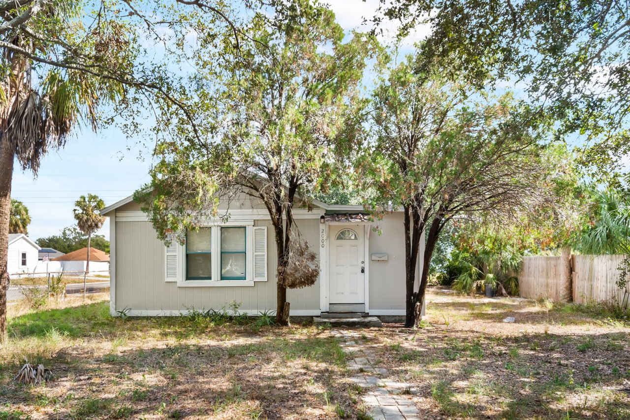 Charming 2 Bed, 2 Bath Newly Remodeled Home Corner Lot in St. Pete!