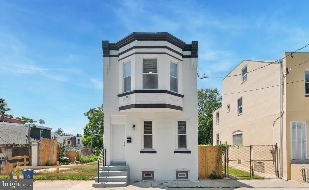 1304 N CONESTOGA Street