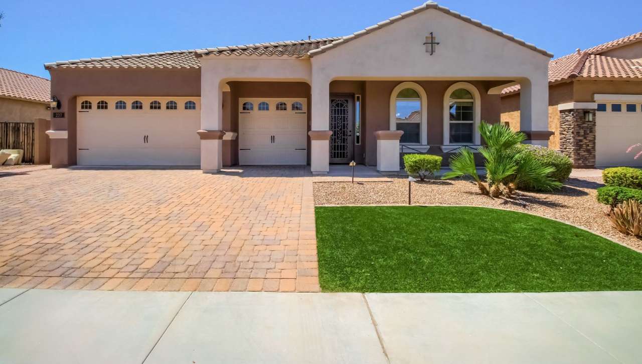 4 Bedroom single family home in Chandler