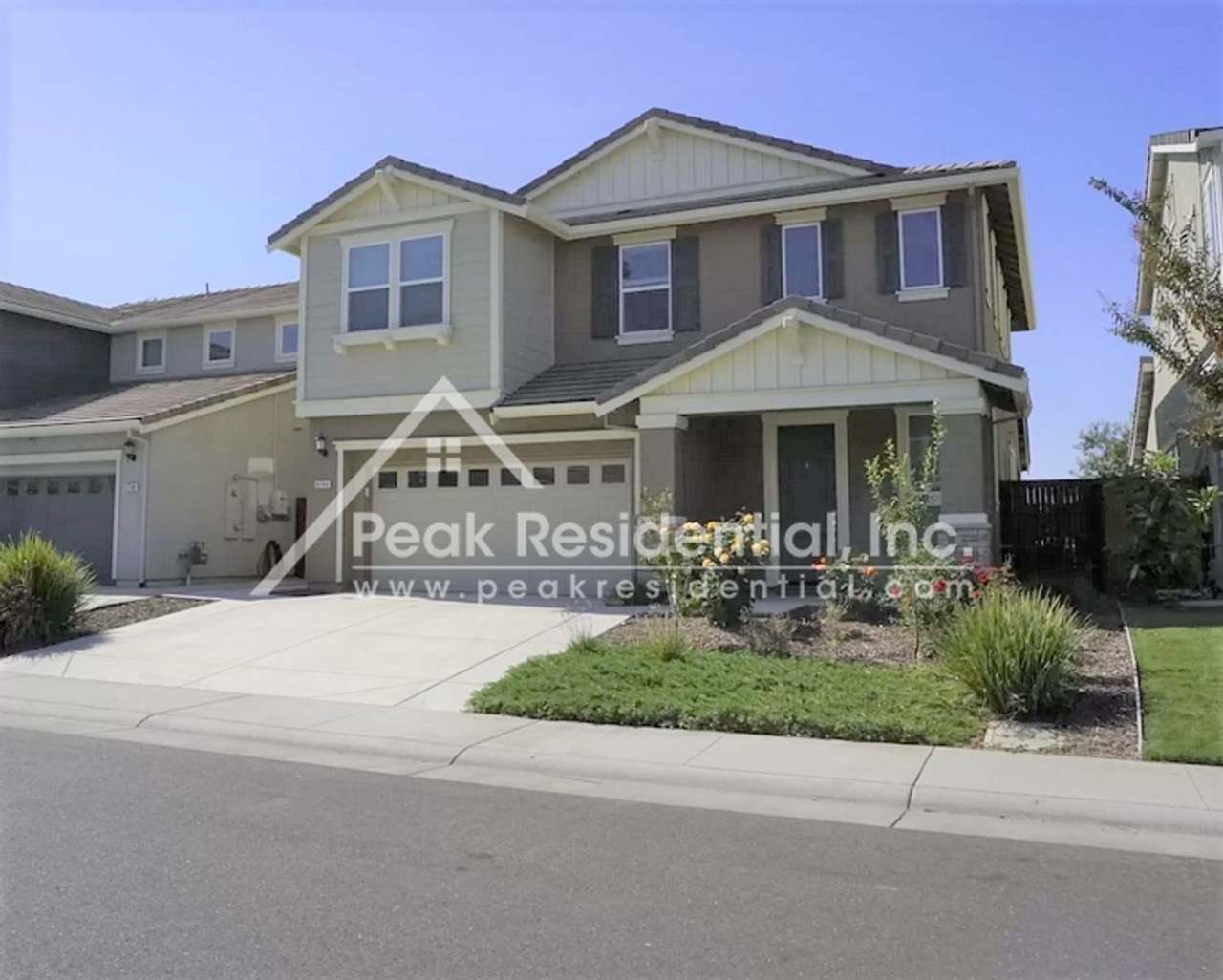 Wonderful Elk Grove 4bd/3ba Home with 2 Car Garage  Loft Area