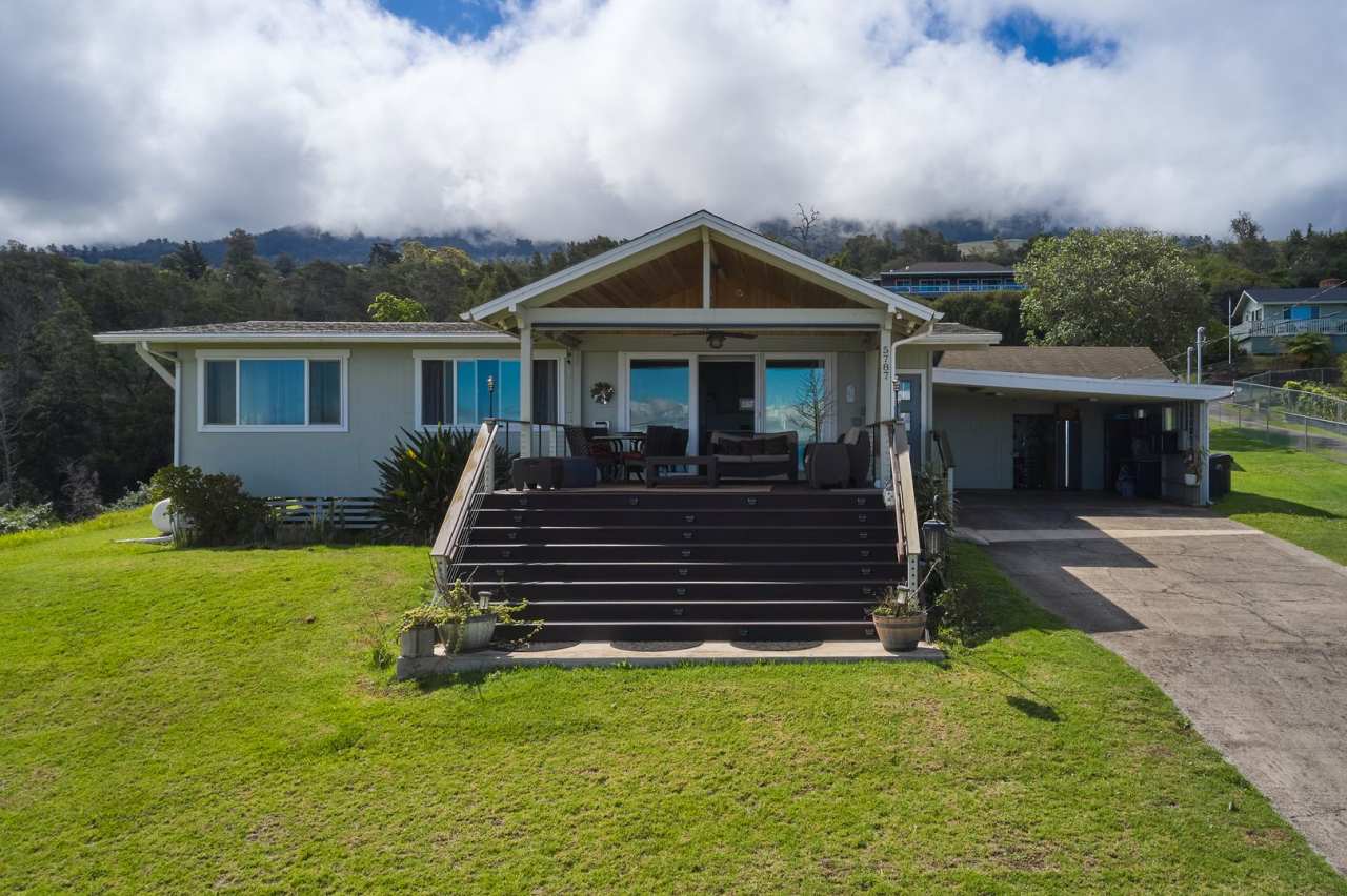 Kula Renovated Three Bedroom/Two Bathroom