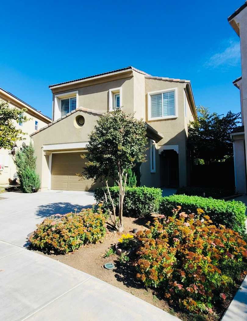 Beautiful Newer Construction Home in Chapman Heights