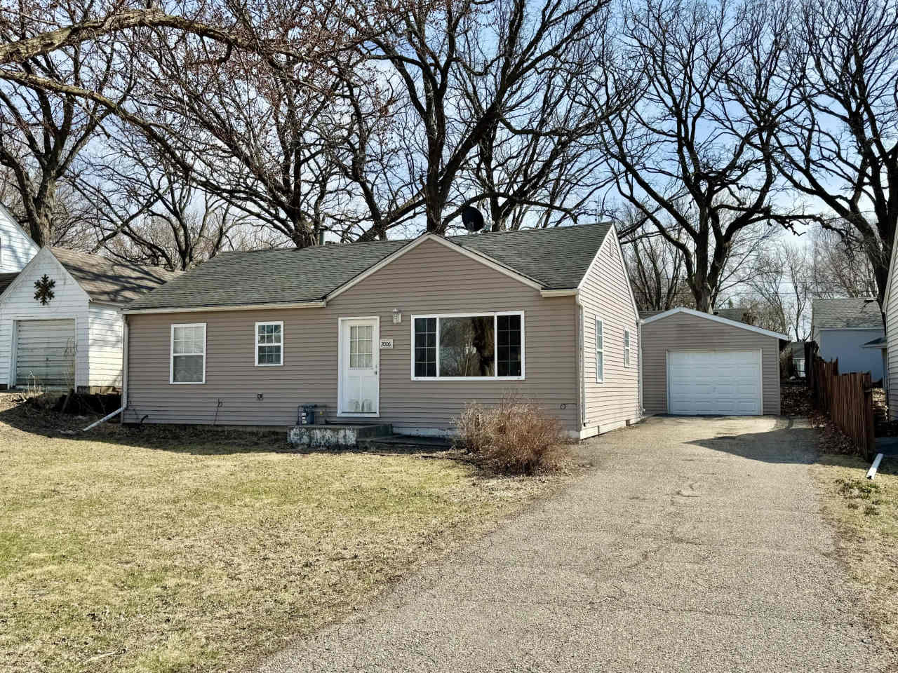 2006 Southeast Marshall Street