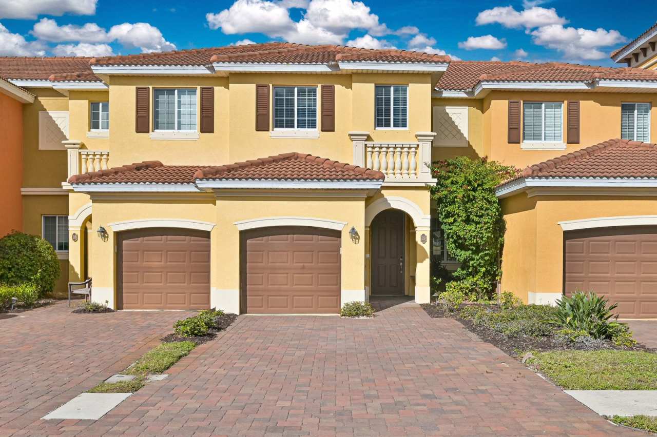 NOW AVAILABLE - Townhome with 1 Car Garage in Estero!