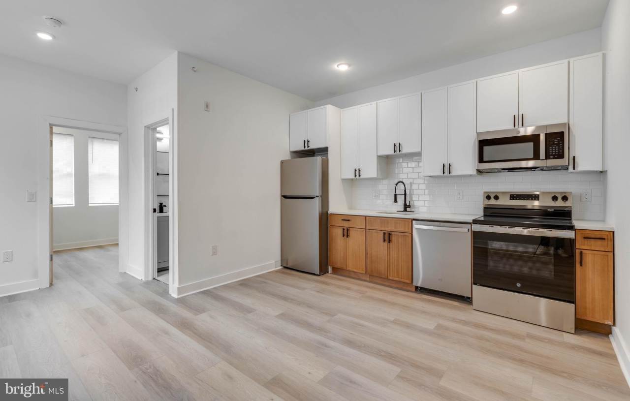 3962 PARRISH Street unit: 6