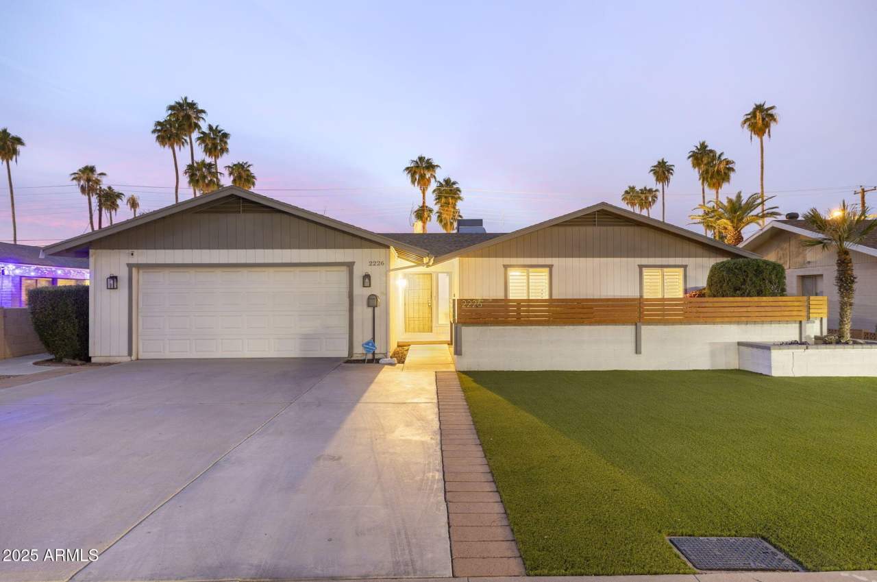 2226 S KACHINA Drive