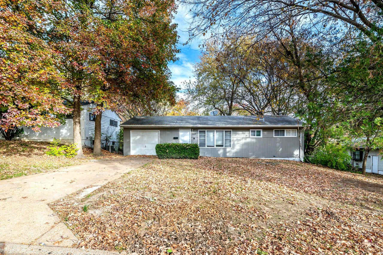 Charming Mid-Century Home with Basement and Fenced Backyard!