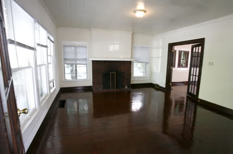 *2027* 4 Bed House!! Great Spot!!