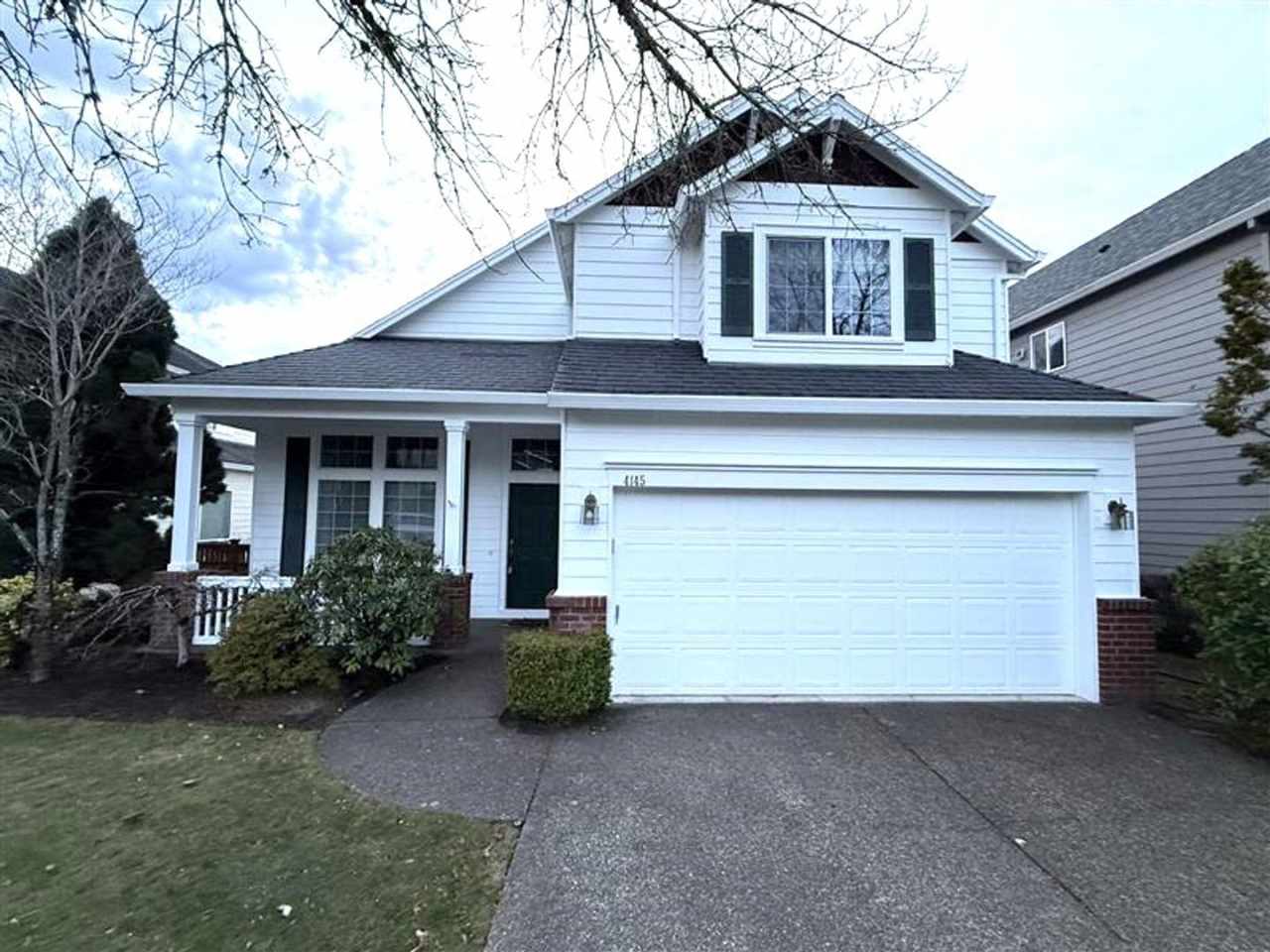 4145 NW 127th Avenue ~ Exceptionally Refreshed Bethany Home!