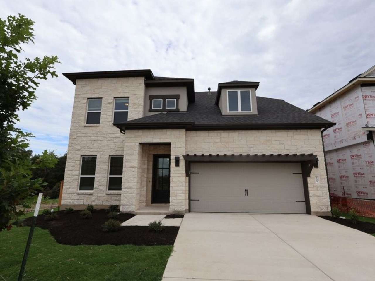 Spacious 4BR House in Leander