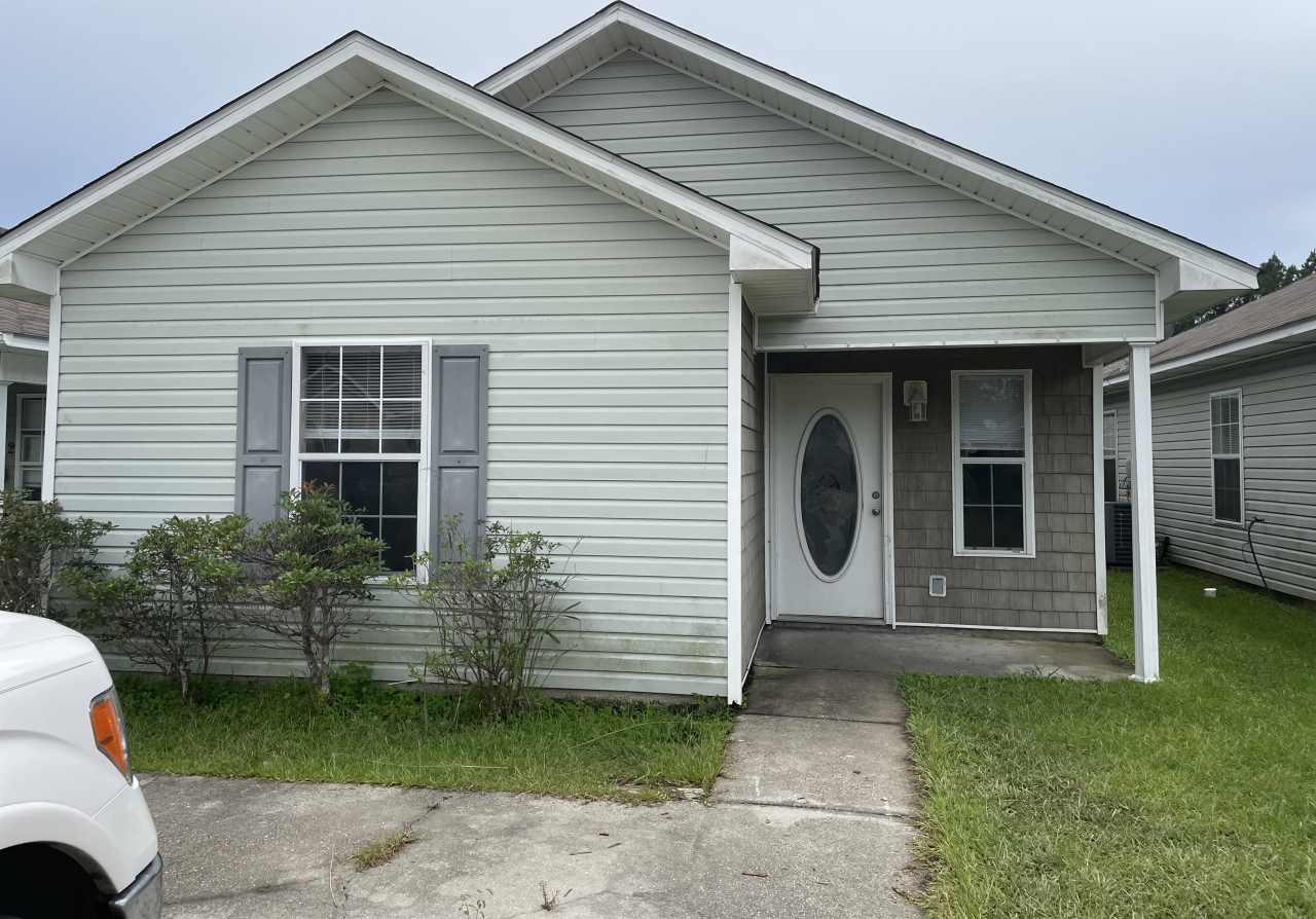 5476 Quail Creek Cir