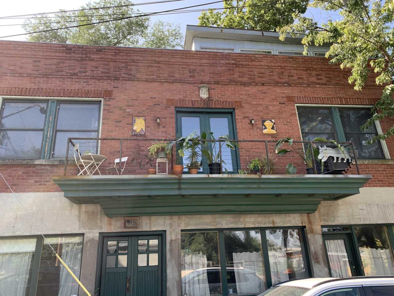 915 West 16th Street