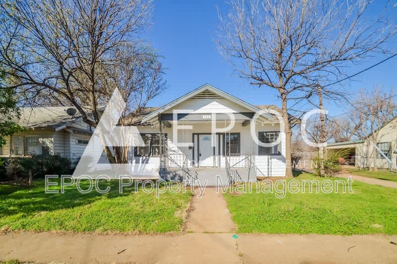 706 Van Buren St