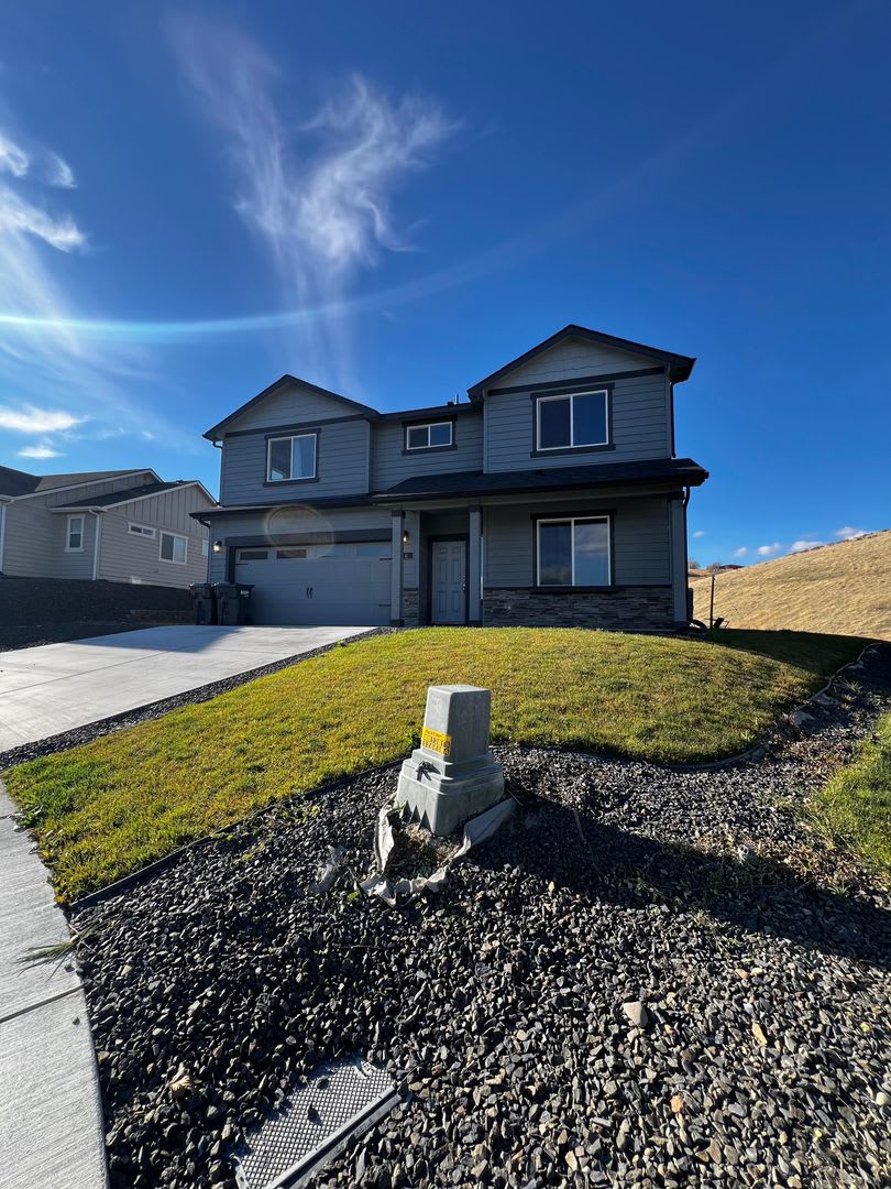 Non-Refundable  Security Deposit Total: $2395.00