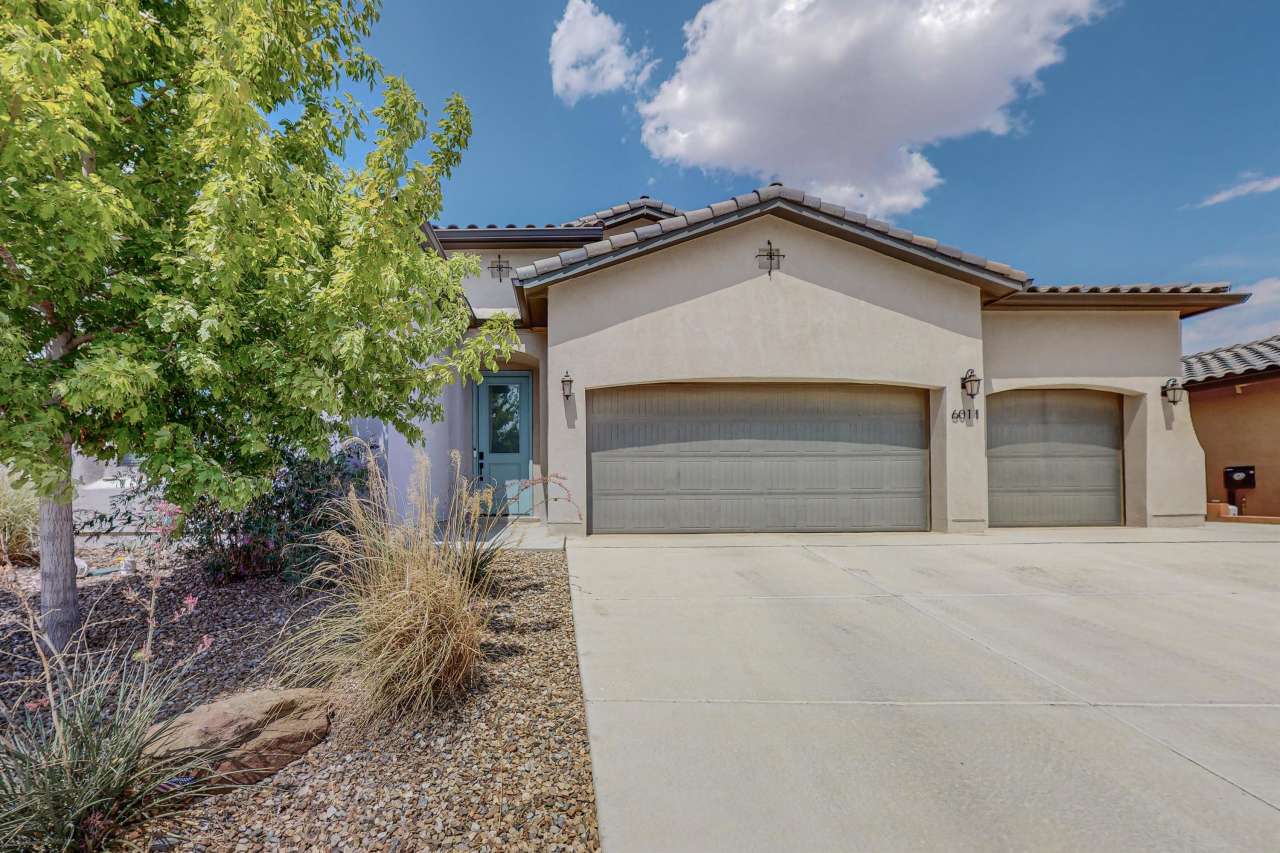 6011 Buckthorn Avenue NW