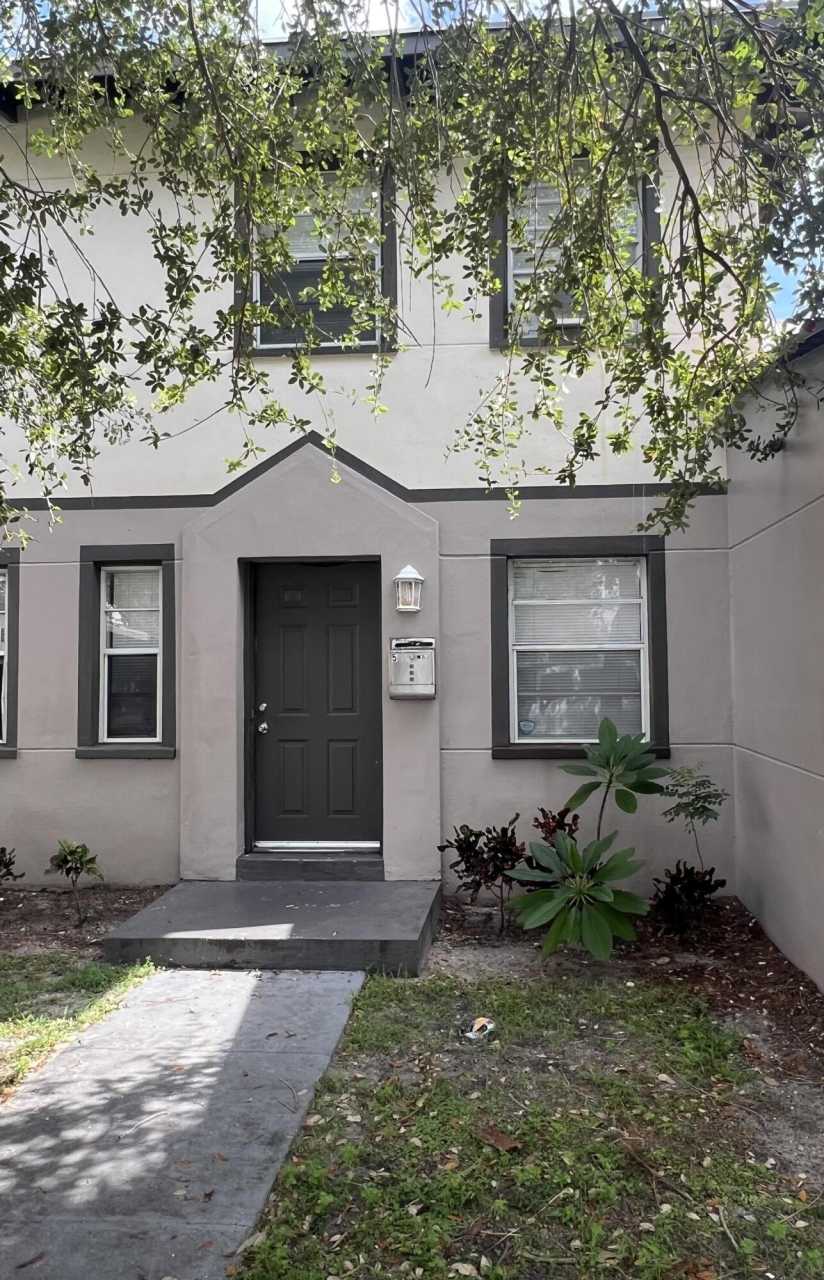 2722 Poinsettia Avenue