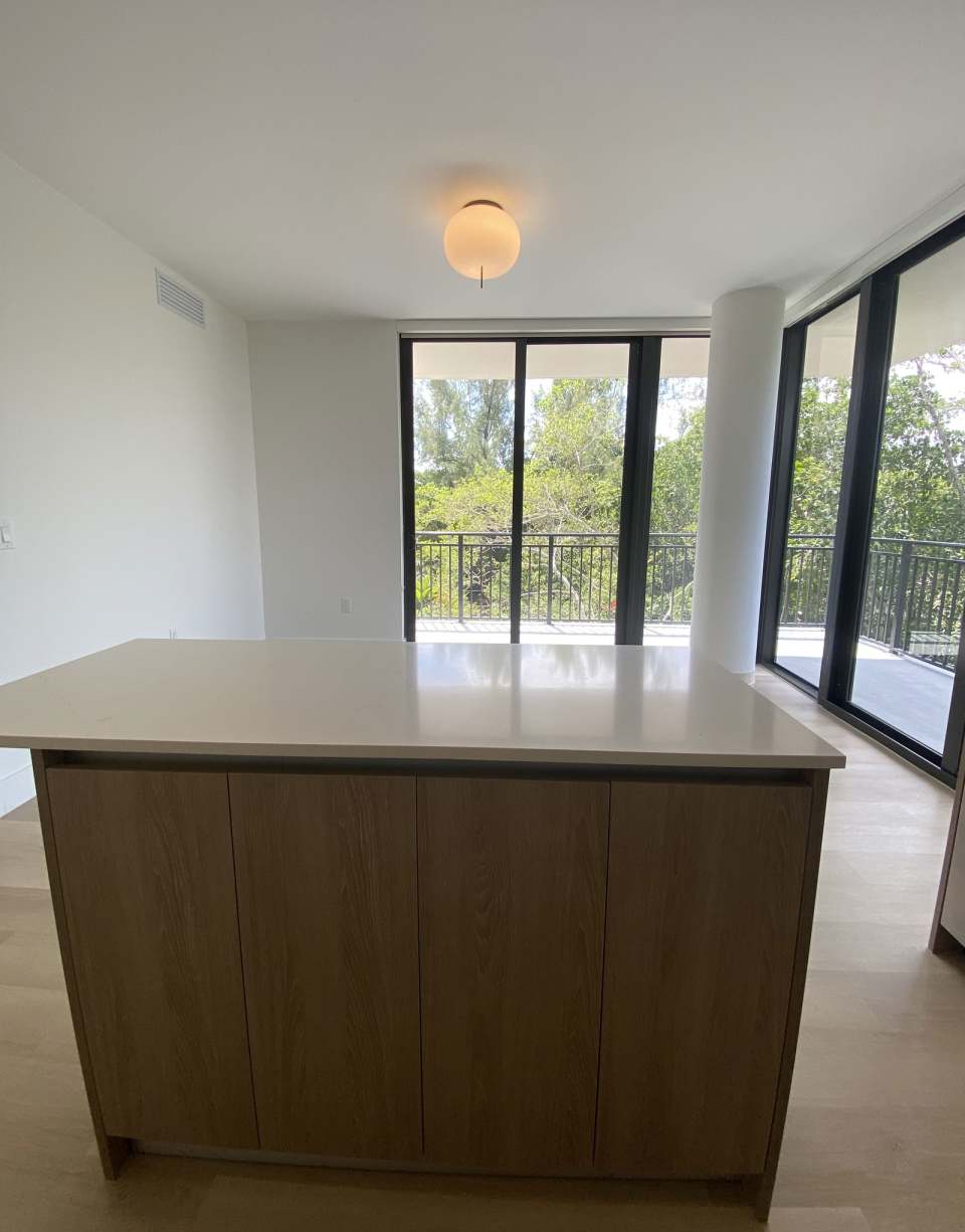 2555 Northeast 179th Street