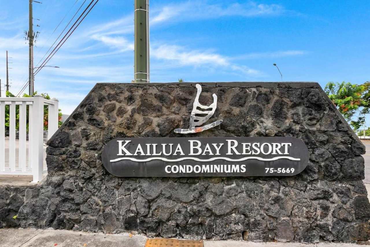 Unfurnished 1 Bedroom, 1 Bathroom – Kailua Bay Resort