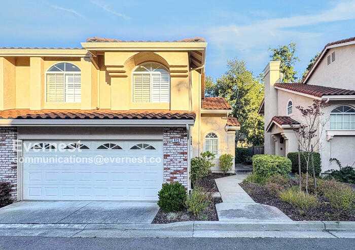 473 South Clovercrest Lane