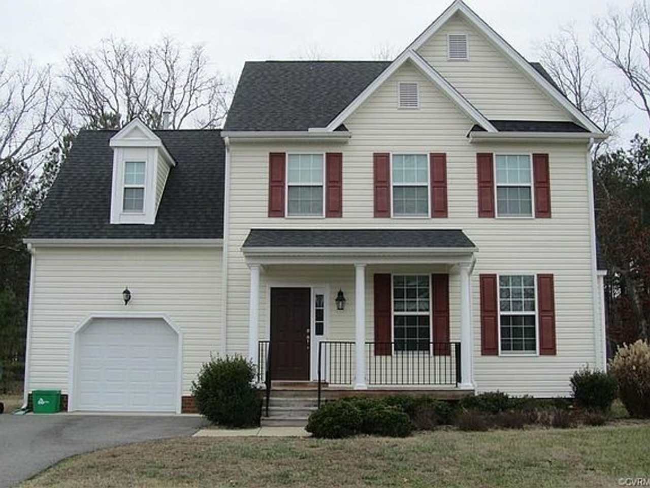 Beautiful West End 2-Story 4 Bedroom Colonial Home