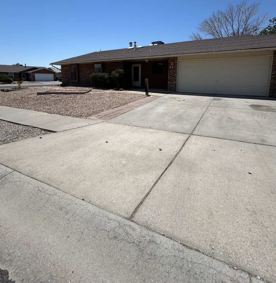 6101 Equertrian dr NW