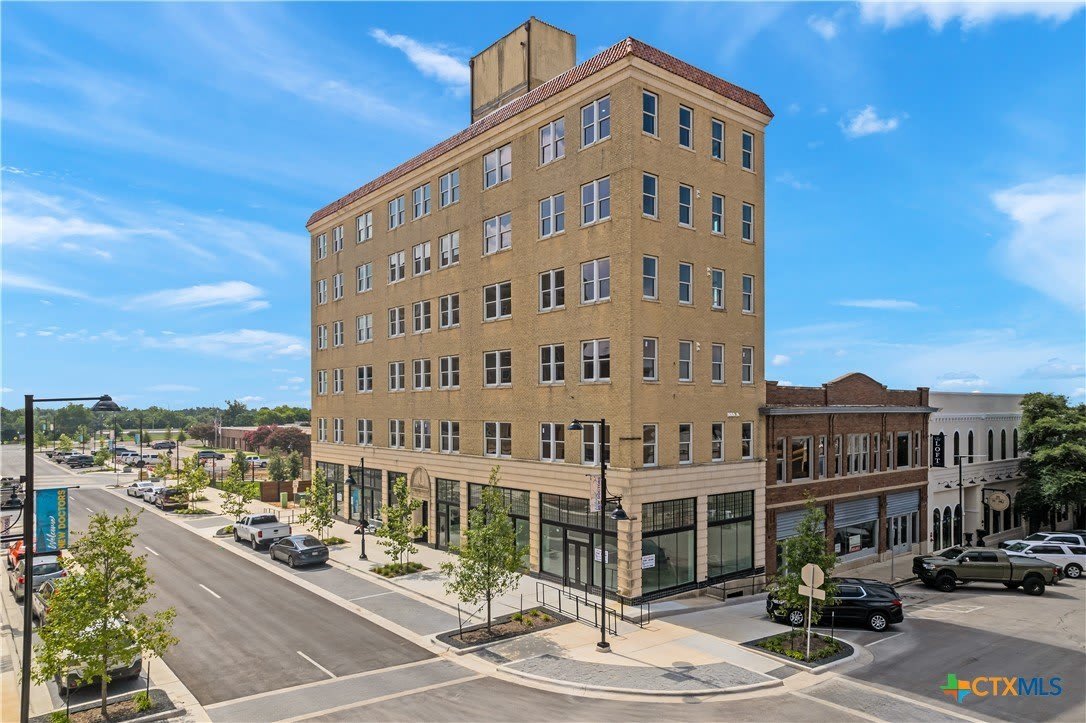 103 E Central Avenue