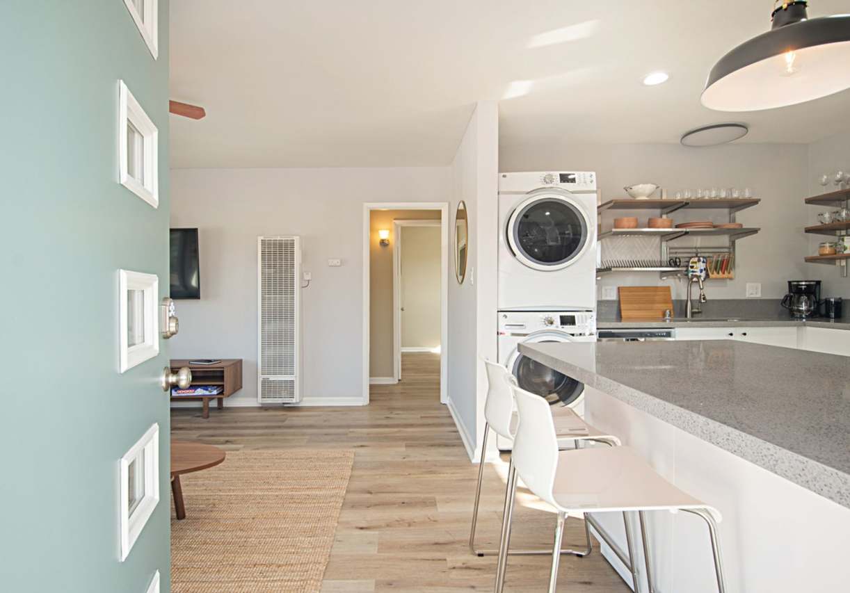 Beautiful 2 beds 1 bath apartment in Point Loma