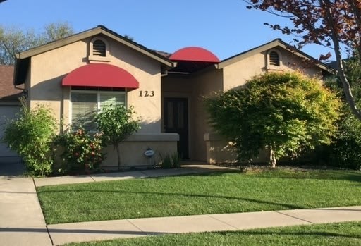 Beautiful home in private cul-de-sac!