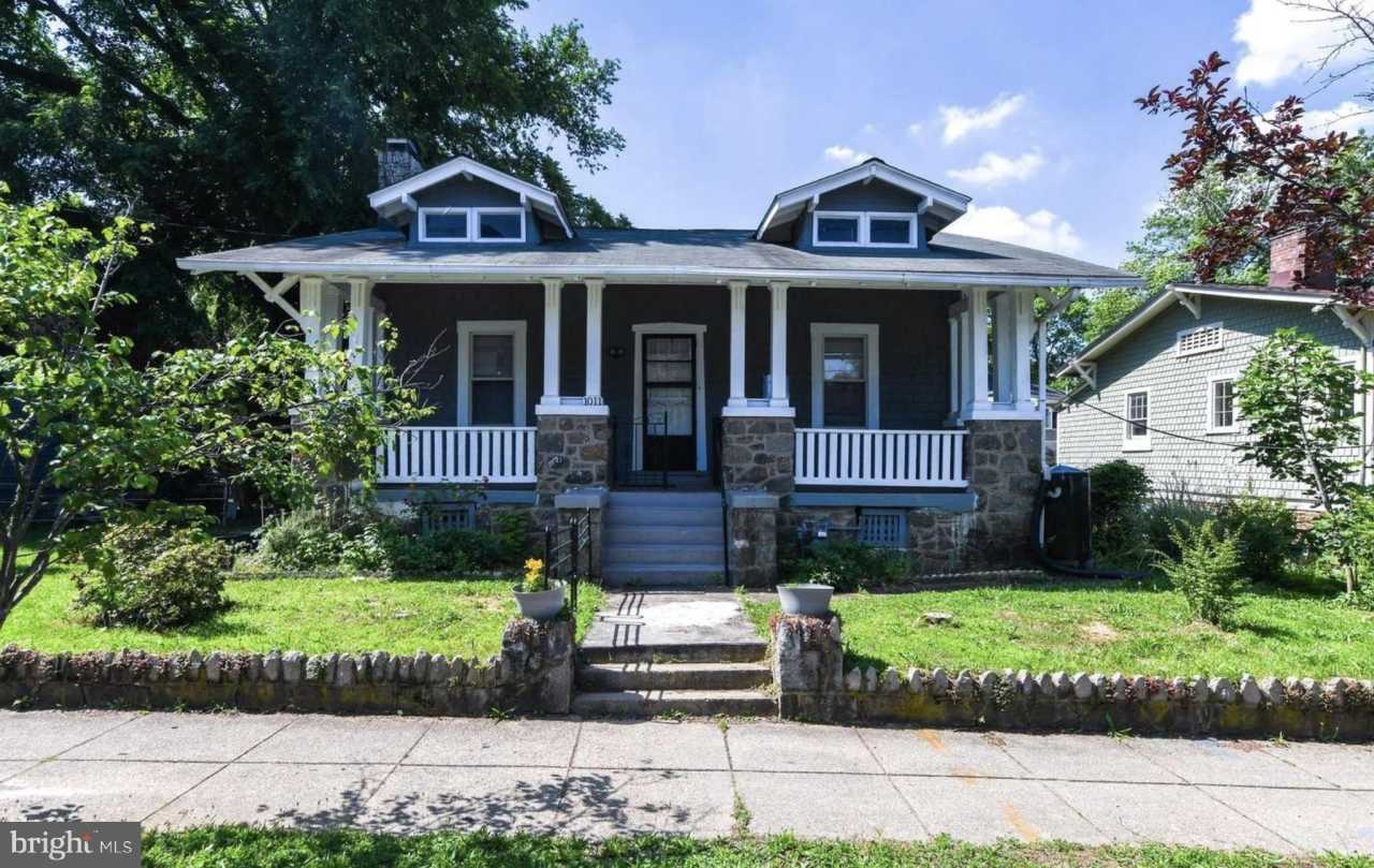 1011 DOUGLAS Street NE