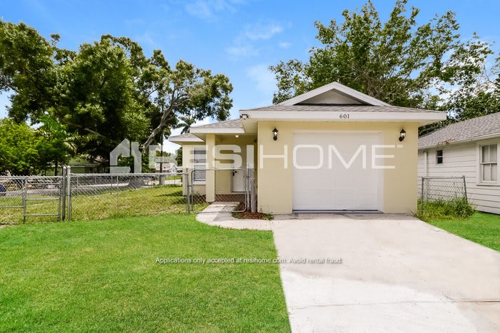 601 27th Avenue West