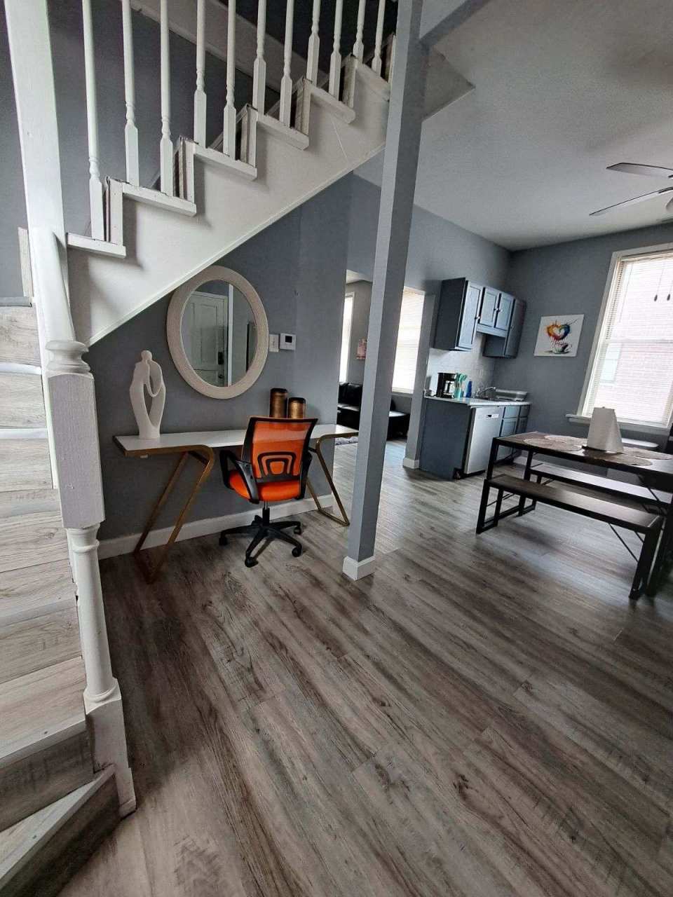 3128 N. Clybourn Ave