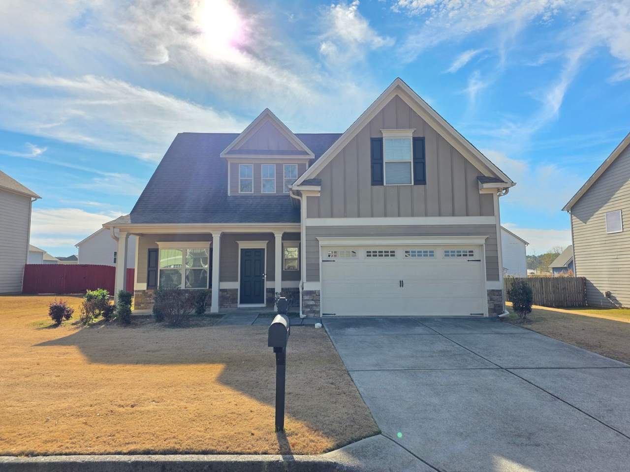 Beautiful 4 bed 2.5 bath home located in Cartersville