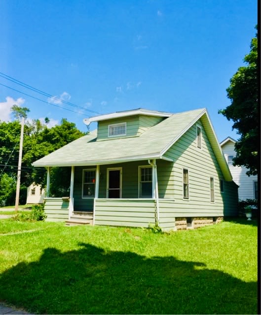 1562 North High Street