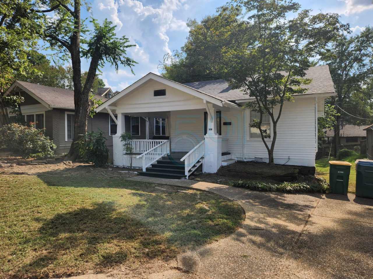 This Hillcrest Bungalow is just what you want!