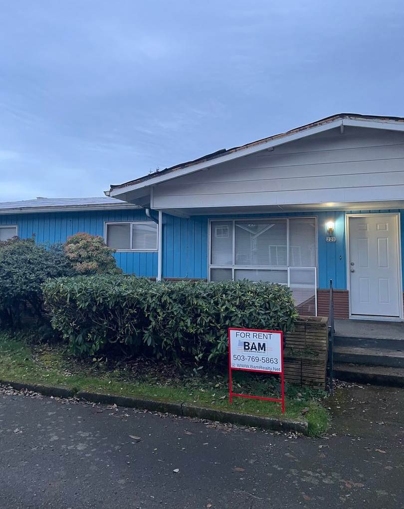 Manager Special, 50% off first month's rent!