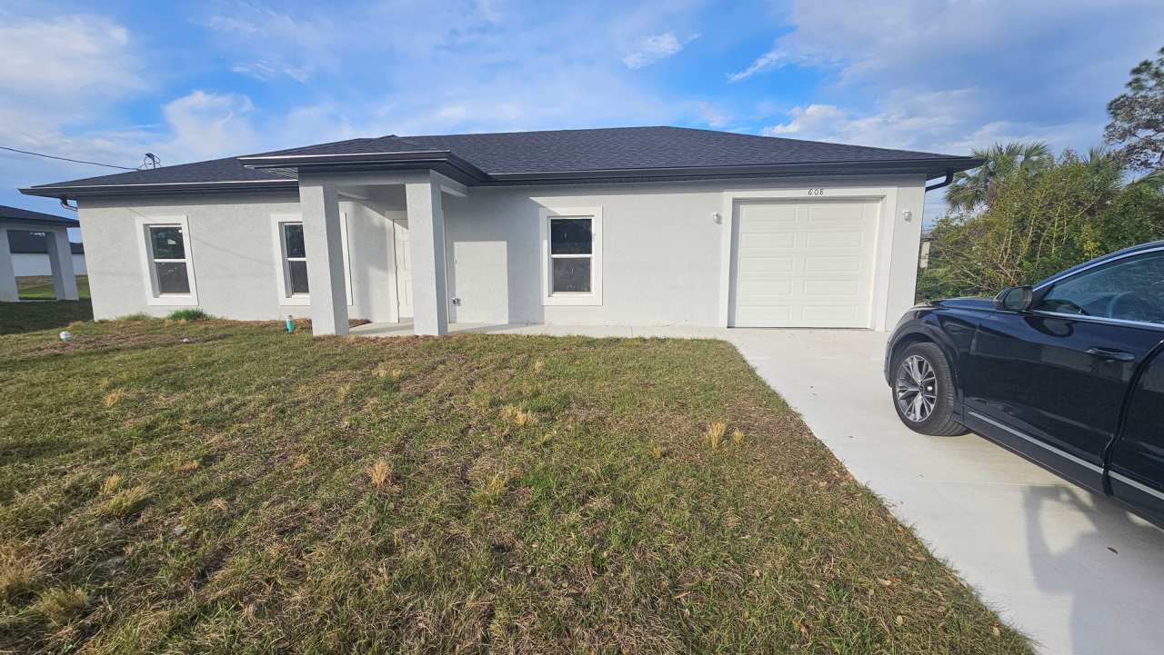 BRAND NEW 3 BEDROOM/ 2 BATH, ONE CAR GARAGE-MOVE IN READY!