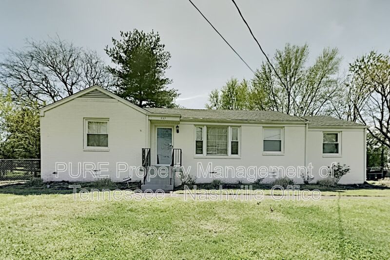 537 Whispering Hills Drive