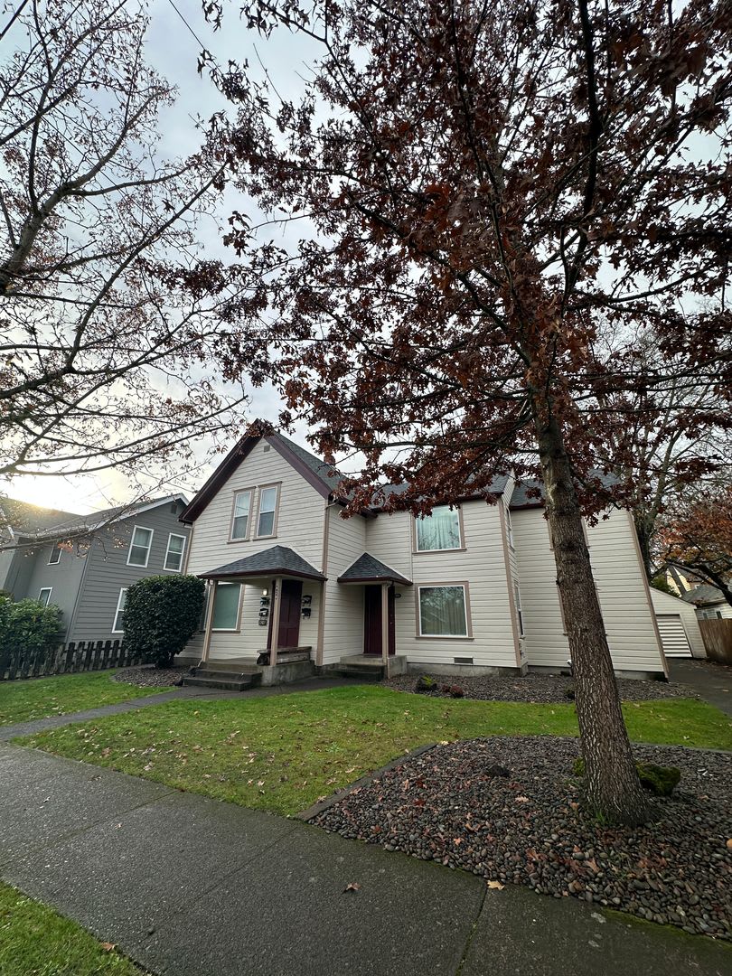 (488) 15th Street Apartments - 1 Bedroom / 1 Bathroom