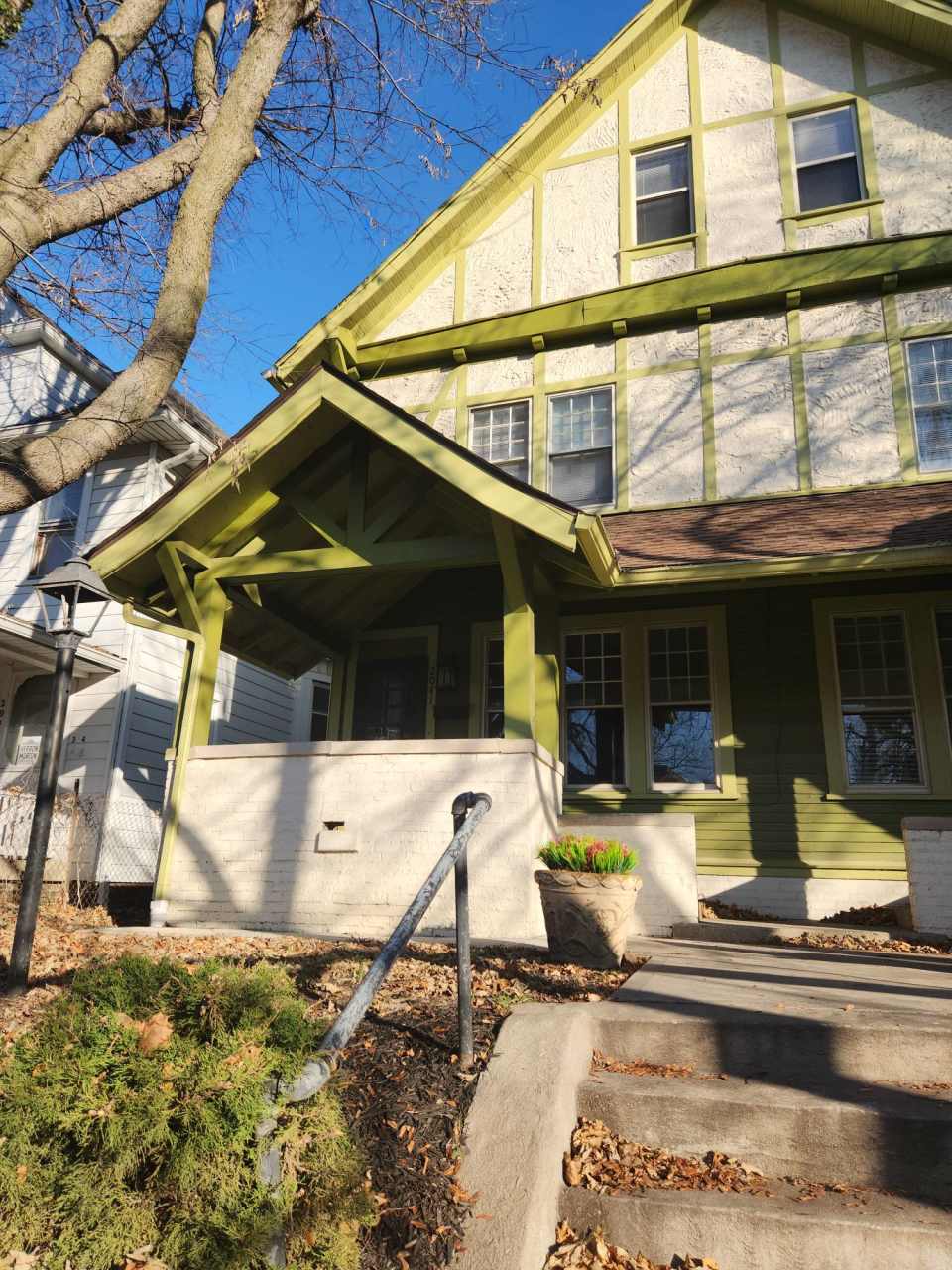 2041 North Talbott Street