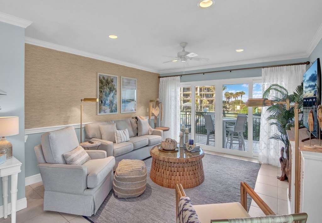 3939 Ocean Drive unit: 201A