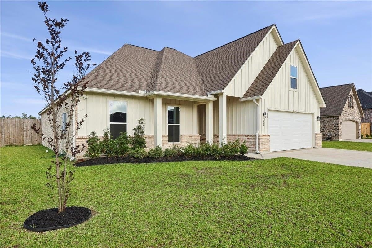 229 Cody Ln