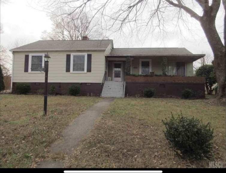 1277 11th St.NW Hickory, NC