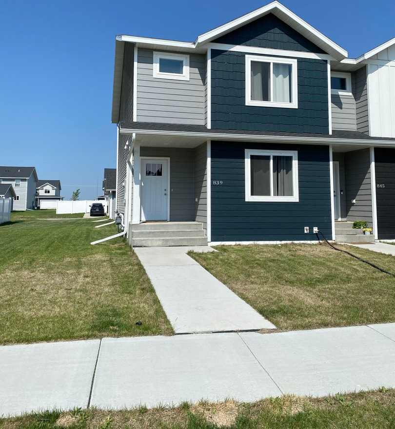 *RENT SPECIAL* New Construction Townhouse for Rent - Thames Ct. 4 Bedroom 3 1/2 baths