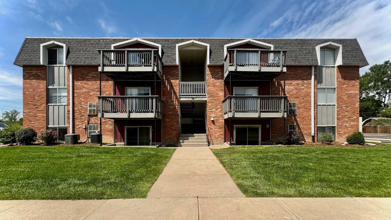 Summit Lofts Apartments